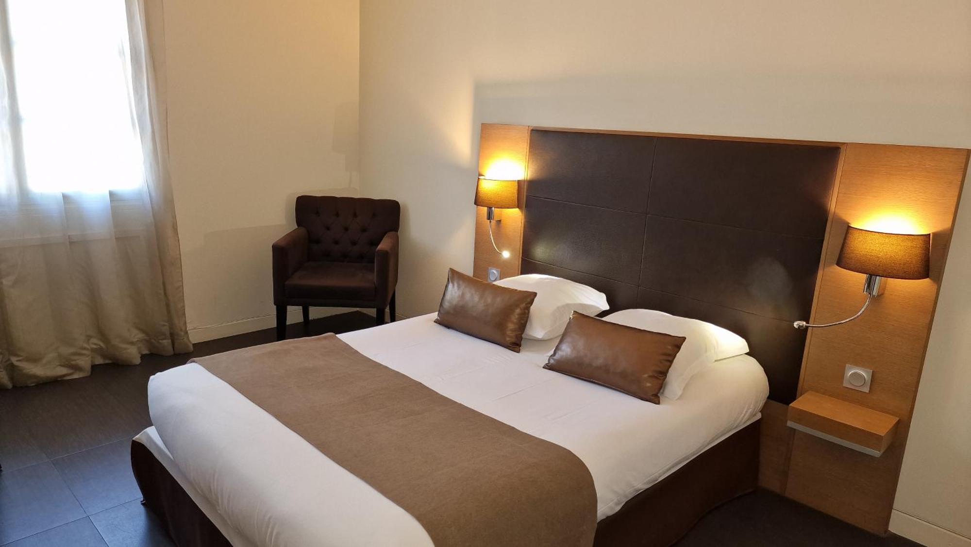 Hotel Restaurant Du Centre Et Du Lauragais Castelnaudary Zewnętrze zdjęcie